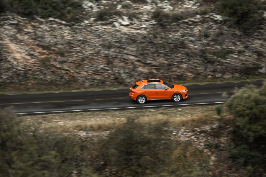  Audi Q3 35 TFSI S-Line 2020 года  (MX) (фото 21 из 40)